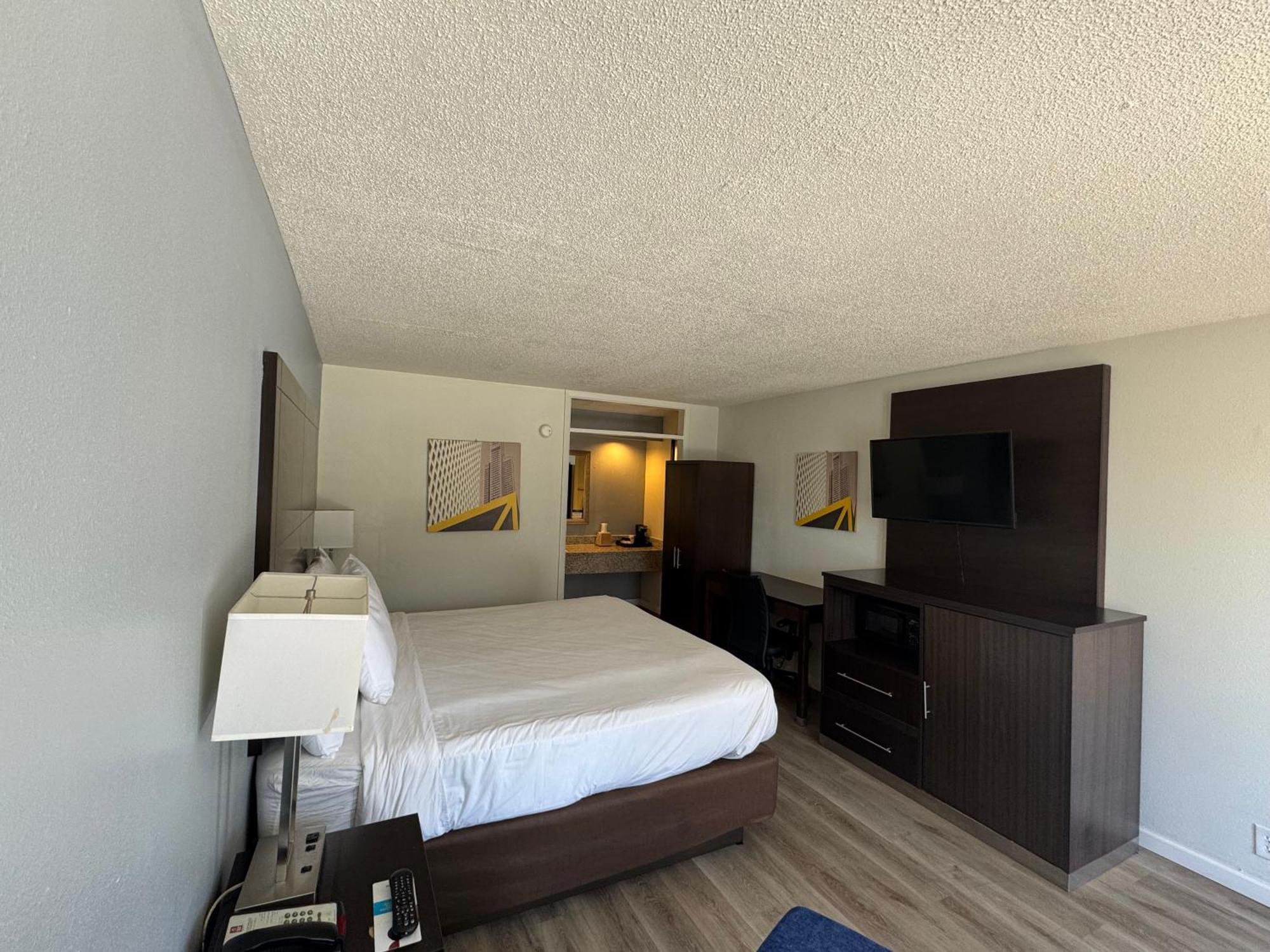 Clarion Inn & Suites Dothan South Kültér fotó